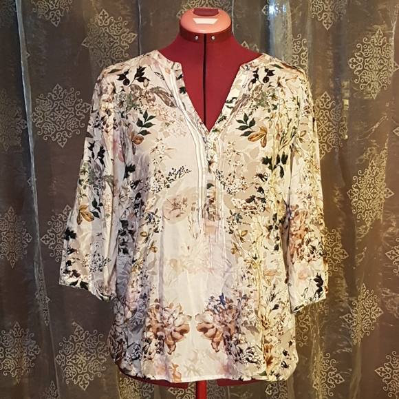 Blouse - Picture 1 of 3